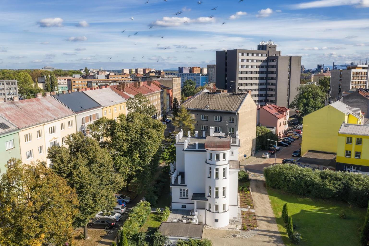 Apartments Villa Whitehouse Ostrawa Zewnętrze zdjęcie
