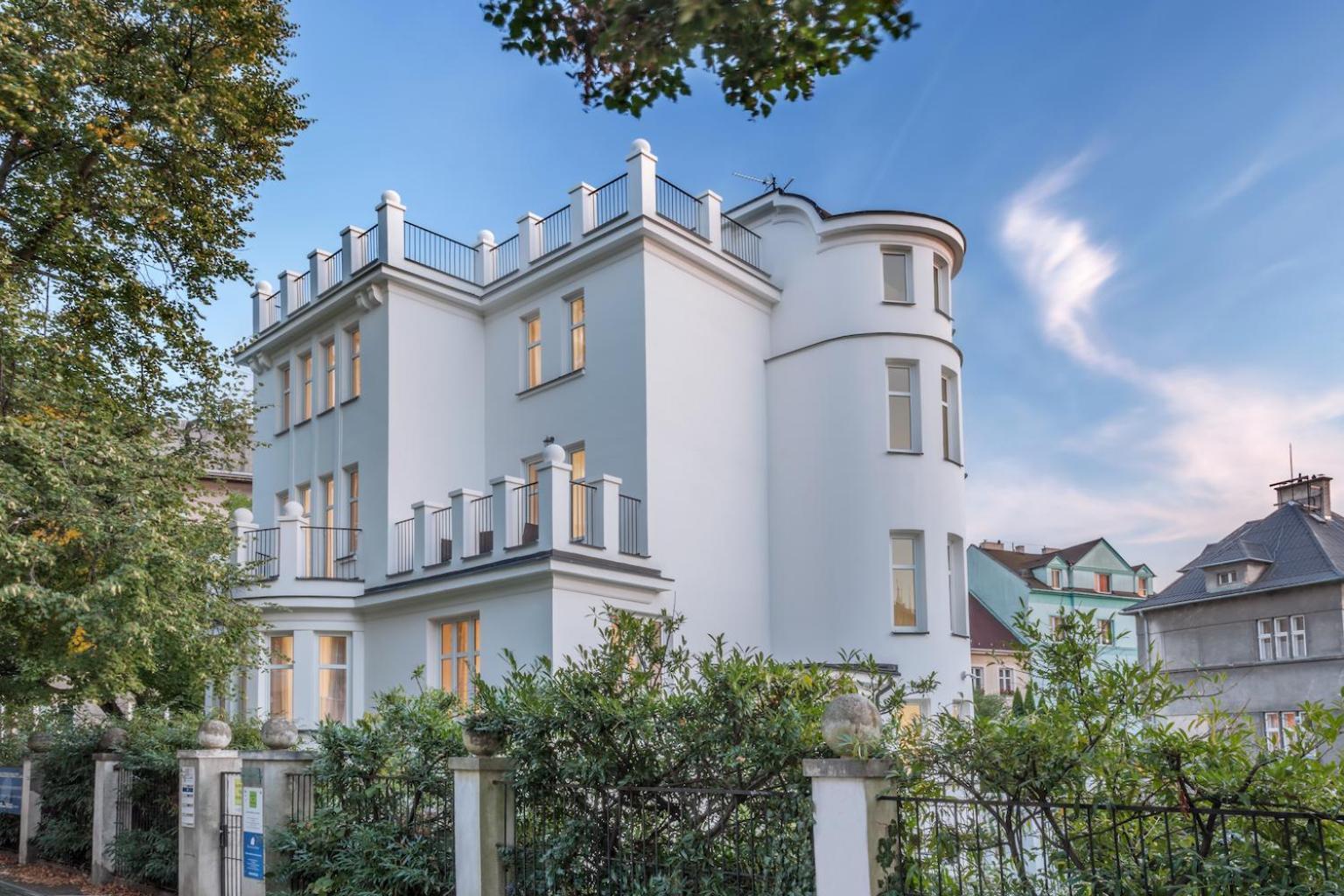 Apartments Villa Whitehouse Ostrawa Zewnętrze zdjęcie