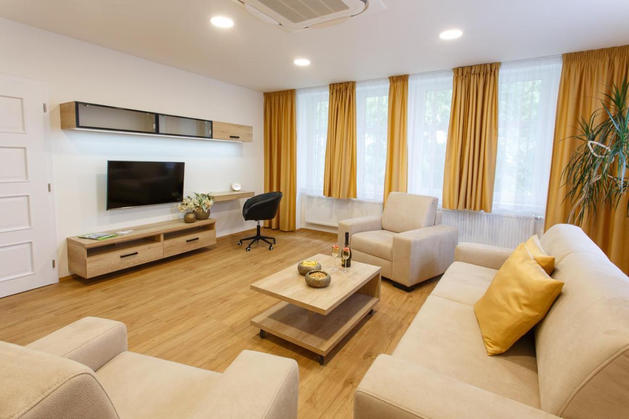 Apartments Villa Whitehouse Ostrawa Zewnętrze zdjęcie